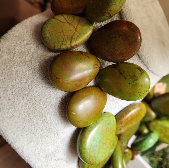 GENUINE Multi teardrop Gaspeite Heavy Necklace extremely Rare!! - Picture 2 of 7